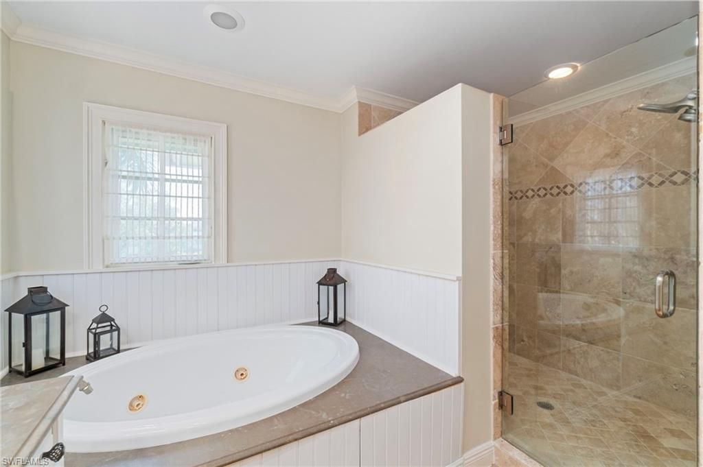 645 Broad Ave S, Naples, FL 34102 Photo