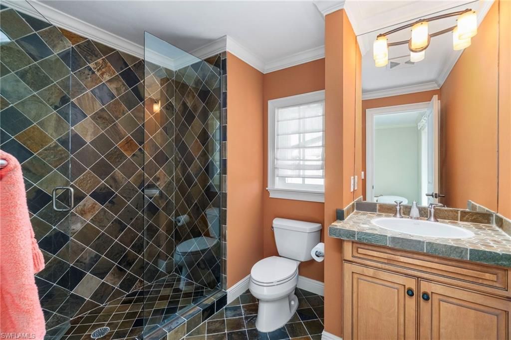 645 Broad Ave S, Naples, FL 34102 Photo
