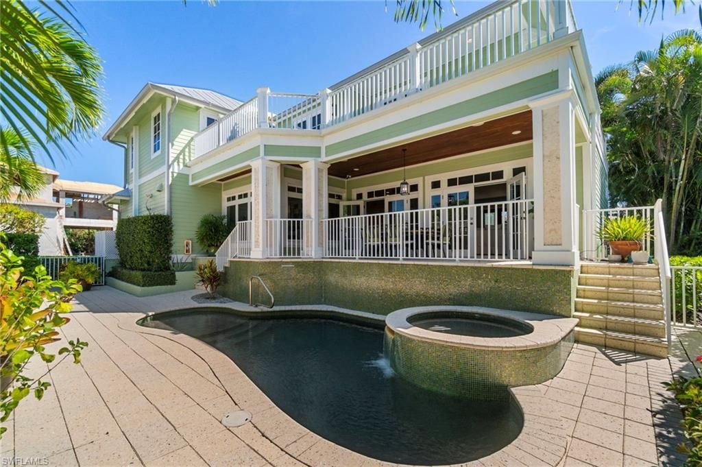 645 Broad Ave S, Naples, FL 34102 Photo
