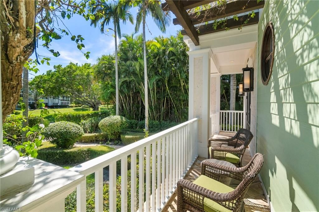 645 Broad Ave S, Naples, FL 34102 Photo