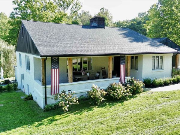6833 Good Hope Pike, Lost Creek, WV 26385