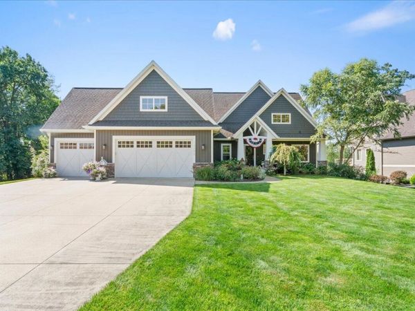 12355 Bayview Drive, Wayland, MI 49348