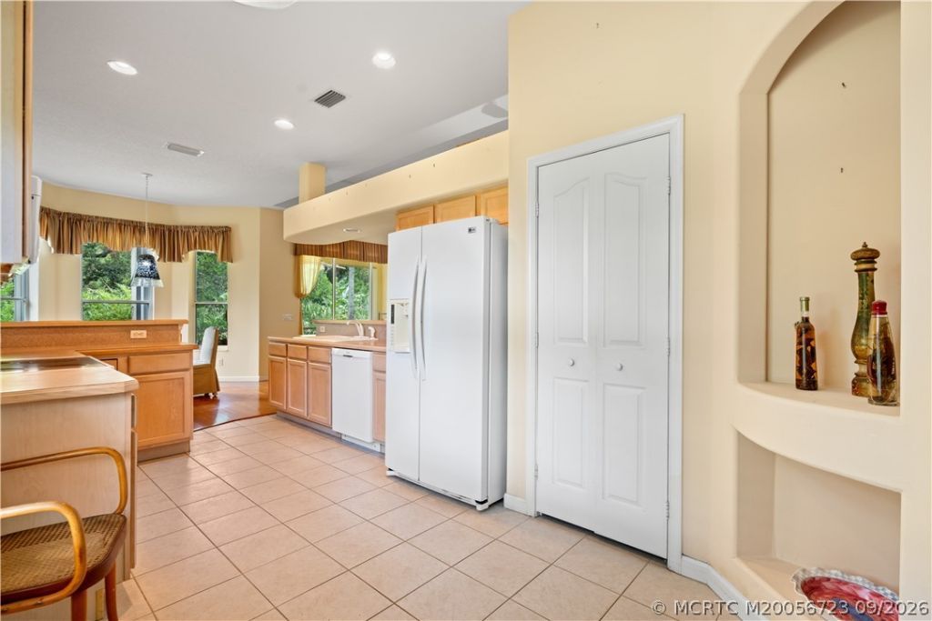 4505 NW Wandering Oak Court, Jensen Beach, FL 34957 Photo