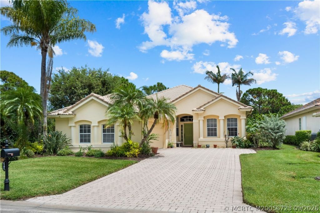 4505 NW Wandering Oak Court, Jensen Beach, FL 34957 Photo