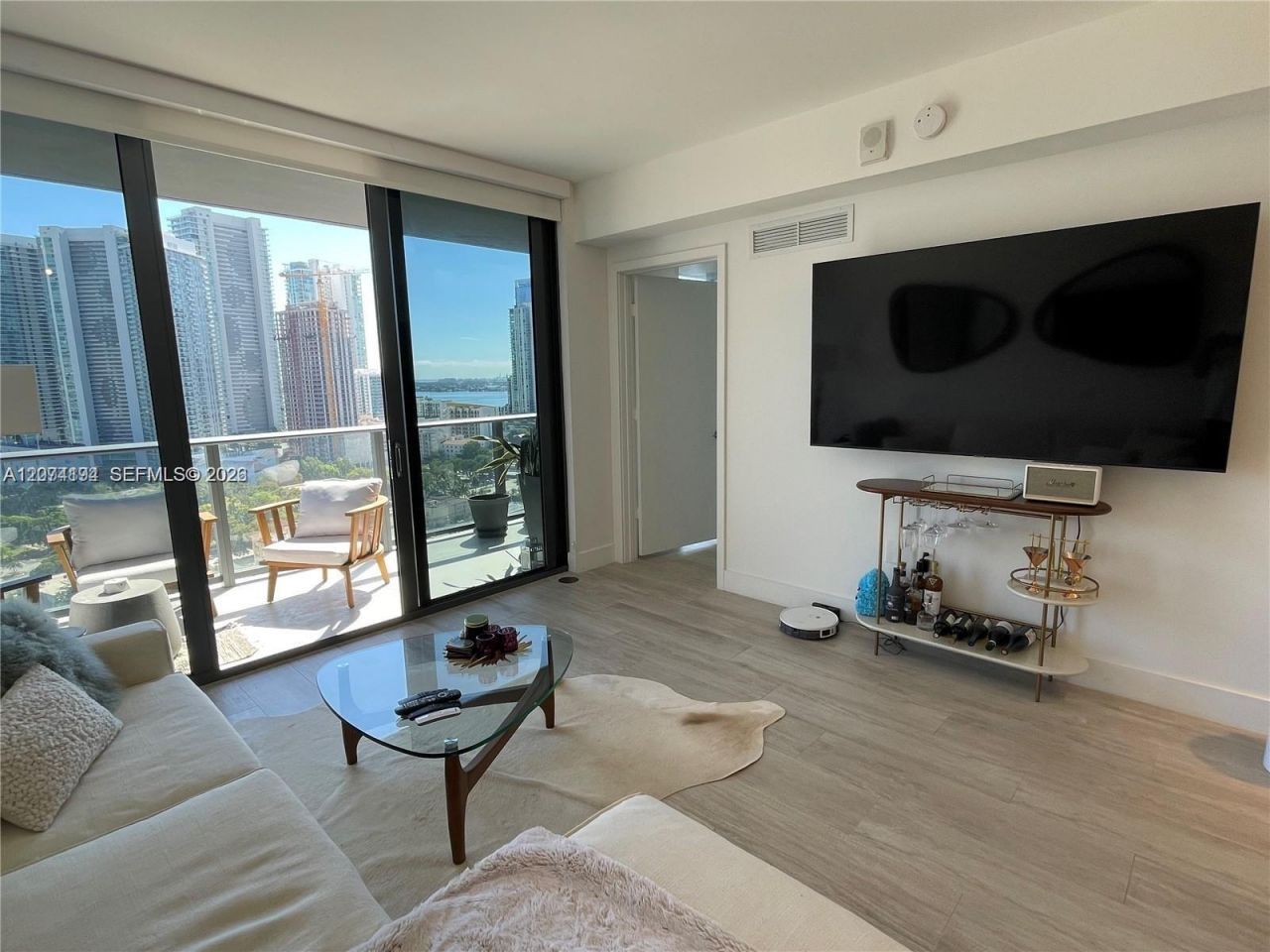 121 NE 34th St , Unit 2005, Miami, FL 33137 Photo