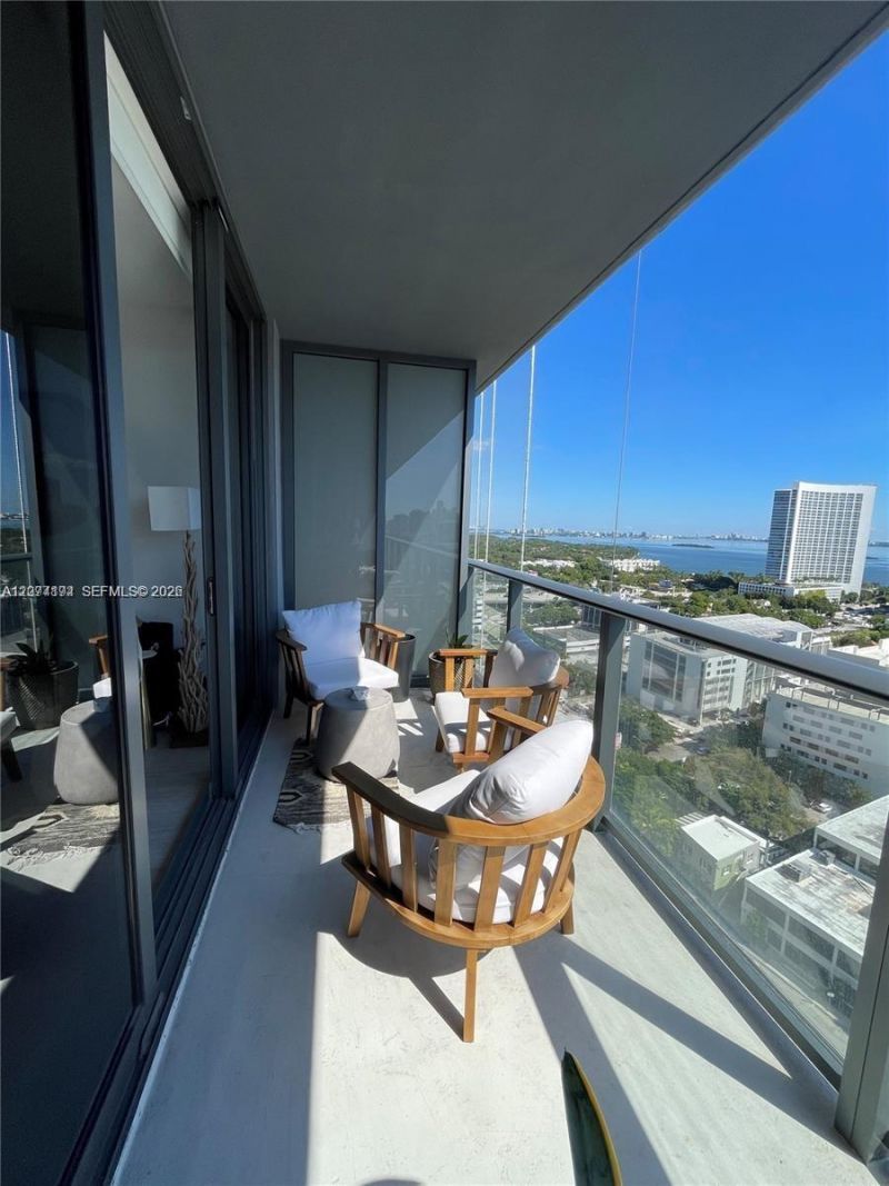 121 NE 34th St , Unit 2005, Miami, FL 33137 Photo