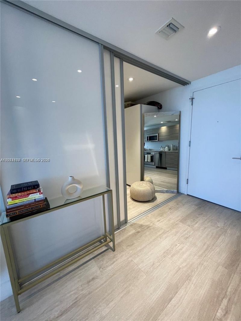 121 NE 34th St , Unit 2005, Miami, FL 33137 Photo