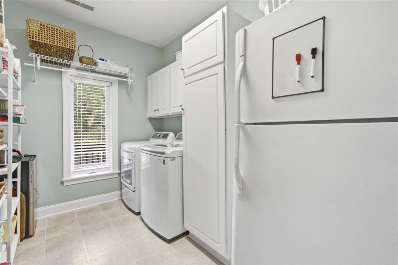 8539 Pope Landing Road Photo 27