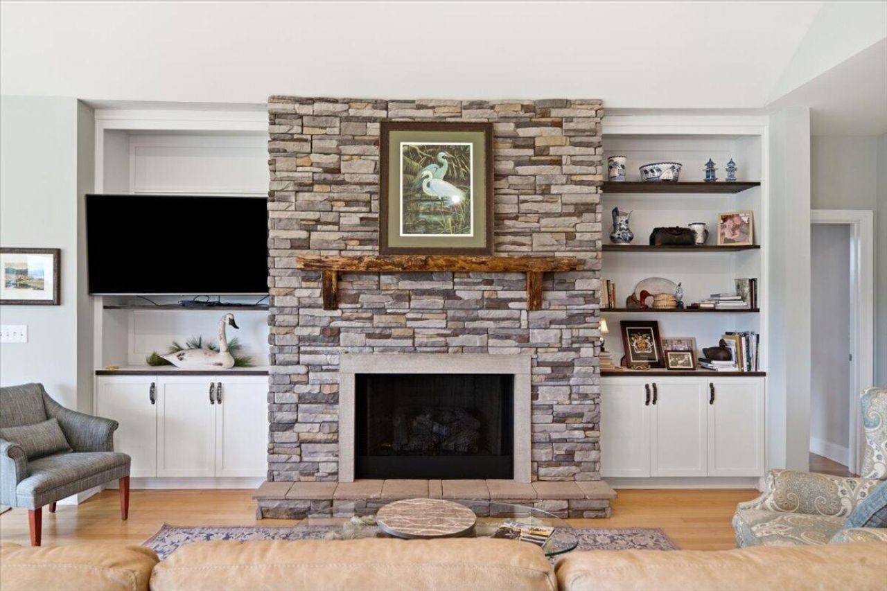 8539 Pope Landing Road Photo 5