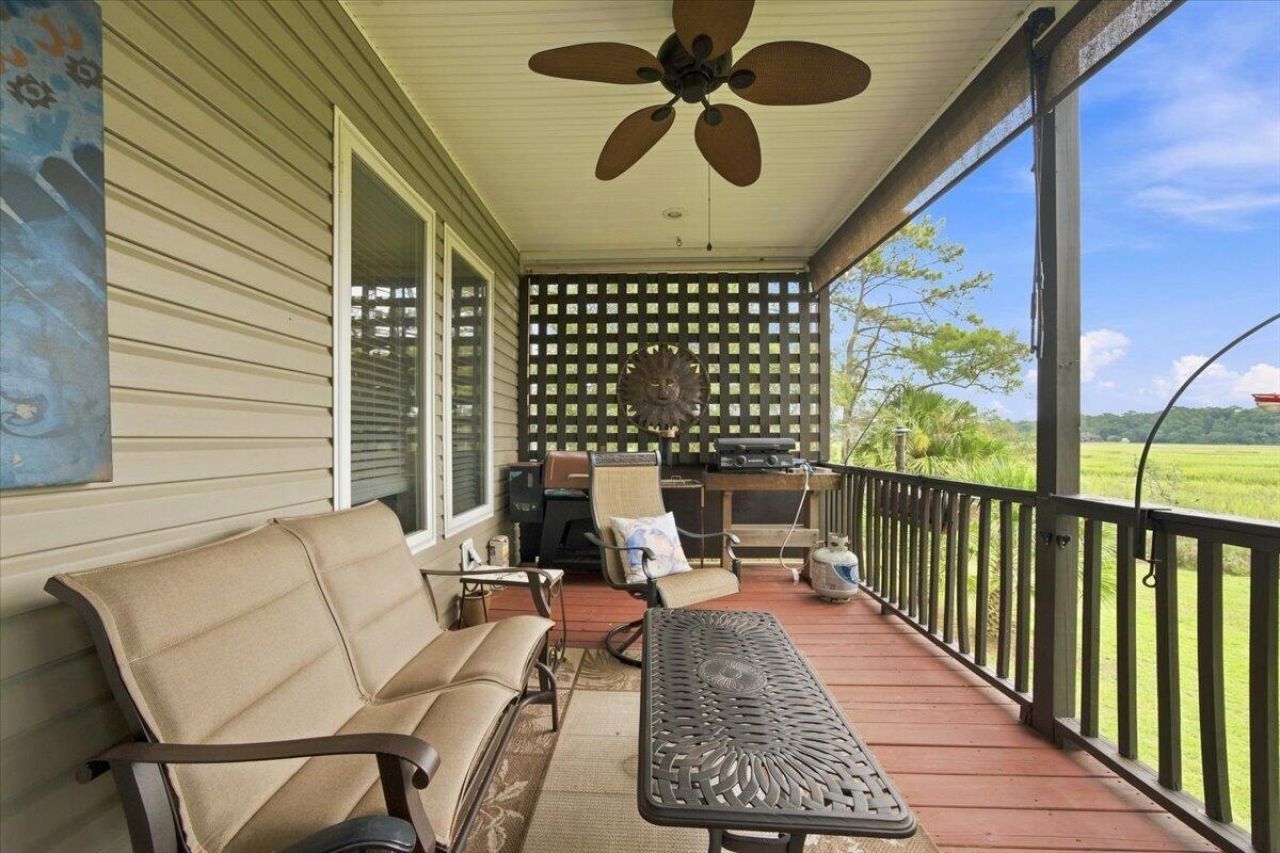 8539 Pope Landing Road Photo 7