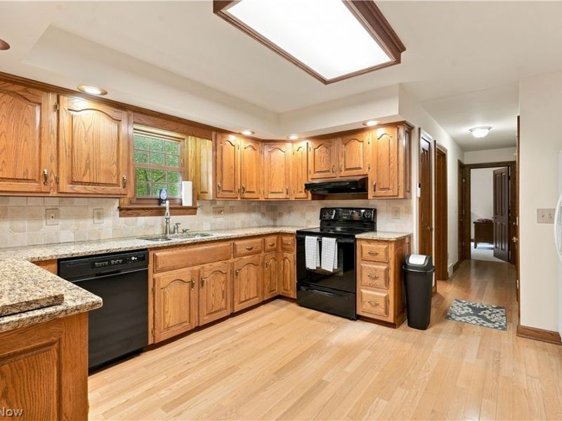 3715 Greenbriar Drive, Zanesville, OH 43701 Photo 12