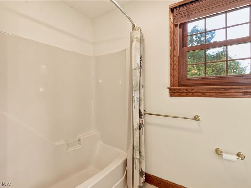 3715 Greenbriar Drive, Zanesville, OH 43701 Photo 33