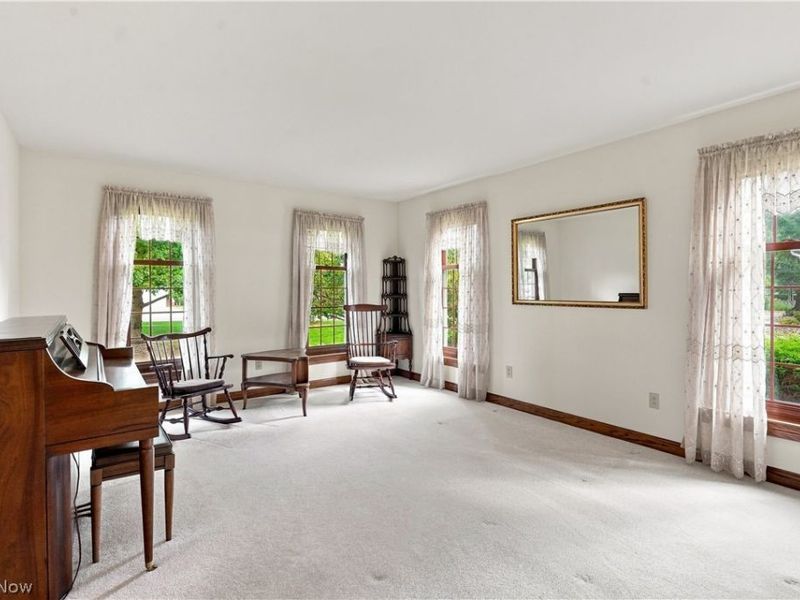3715 Greenbriar Drive, Zanesville, OH 43701 Photo 7
