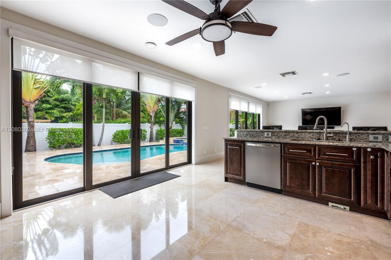 169 SE Wavecrest Way, Boca Raton, FL 33432 Photo
