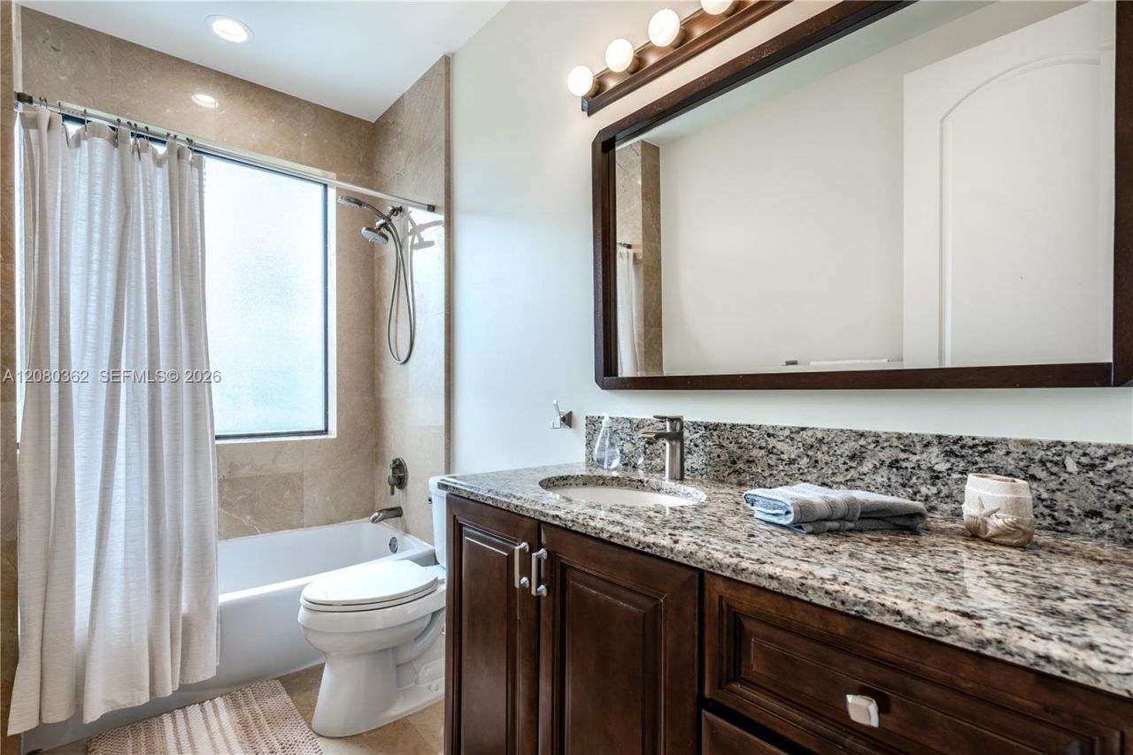 169 SE Wavecrest Way, Boca Raton, FL 33432 Photo
