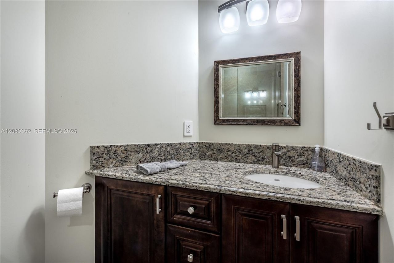 169 SE Wavecrest Way, Boca Raton, FL 33432 Photo