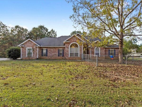 311 Spring Hill, Poplarville, MS 39470