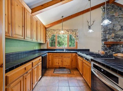 13216 Dogwood Ln, Grass Valley, CA 95945 Photo