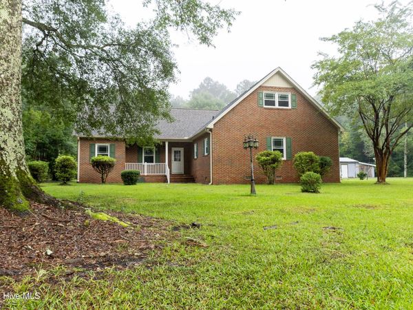 55 Wyche Mews, Hallsboro, NC 28442