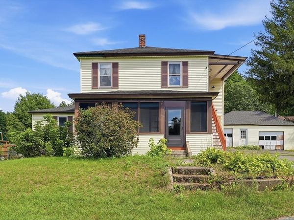 54 Franklin St, Athol, MA 01331