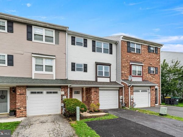 3042 GREENSHIRE AVENUE, CLAYMONT, DE 19703