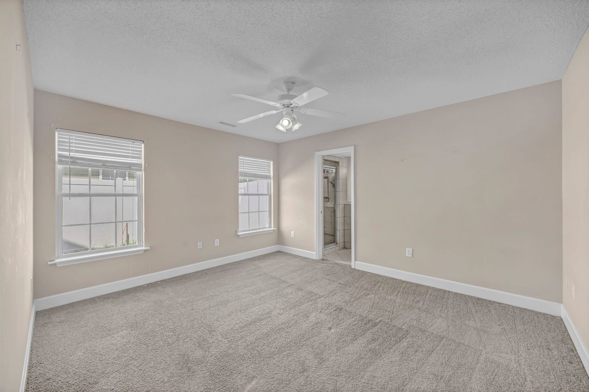 512 Hyacinth Dr. Photo 15