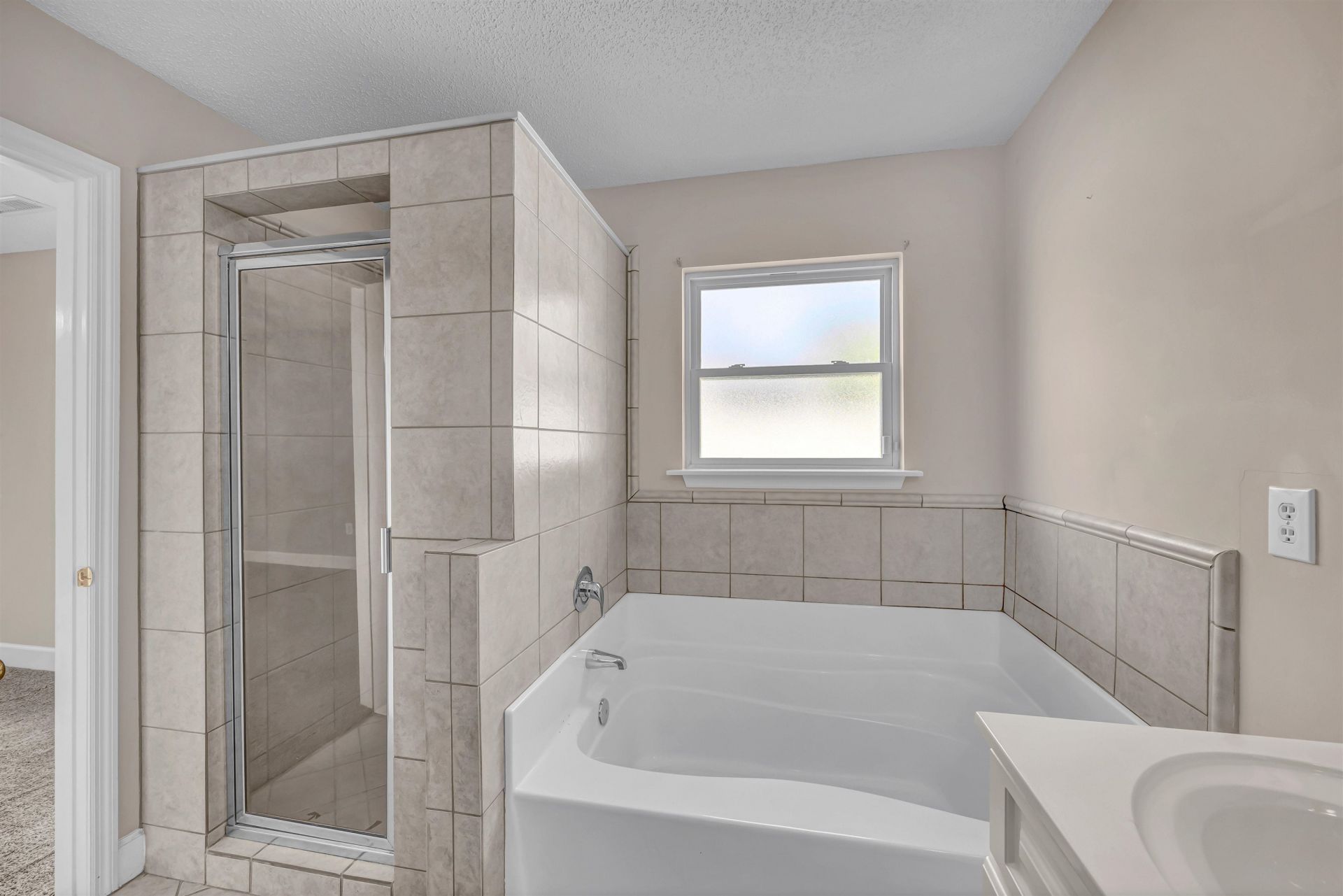 512 Hyacinth Dr. Photo 18