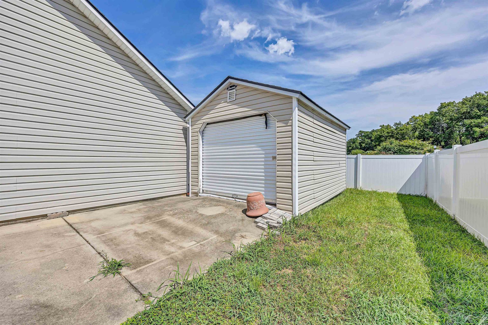 512 Hyacinth Dr. Photo 25