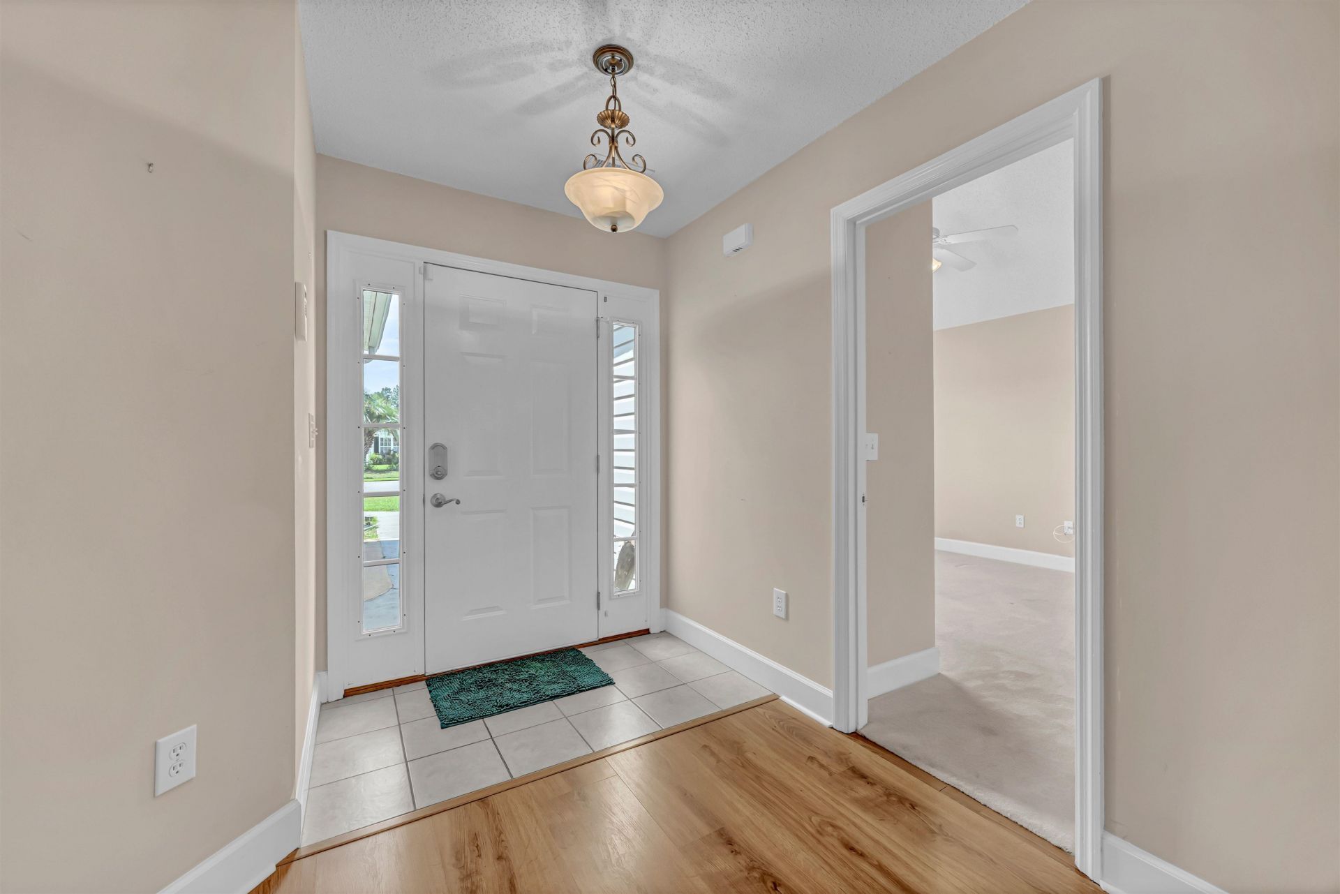 512 Hyacinth Dr. Photo 6
