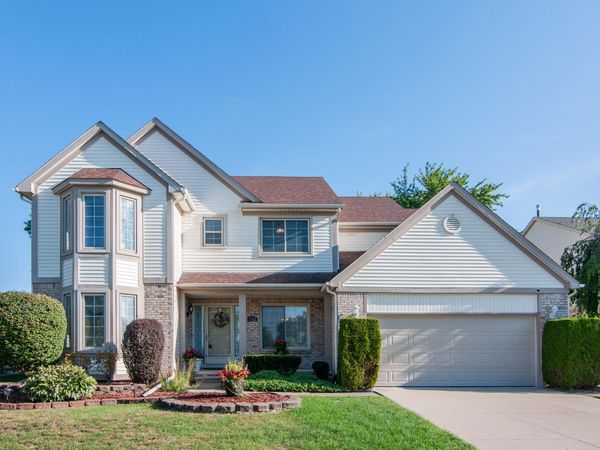 7162 Fox Woods Drive, Canton, MI 48187