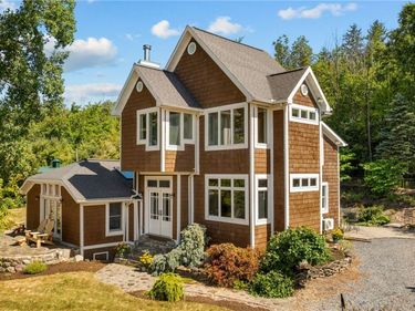697 E. Lake Road, Rushville, NY 14544