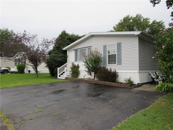 11 Sycamore , Avon, NY 14414