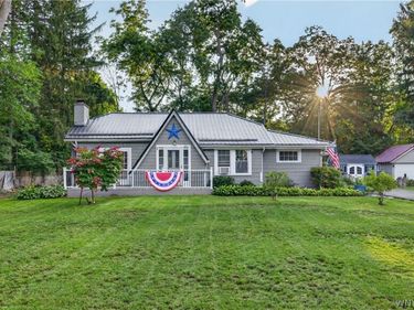 25 Willis Avenue , South Wales, NY 14139