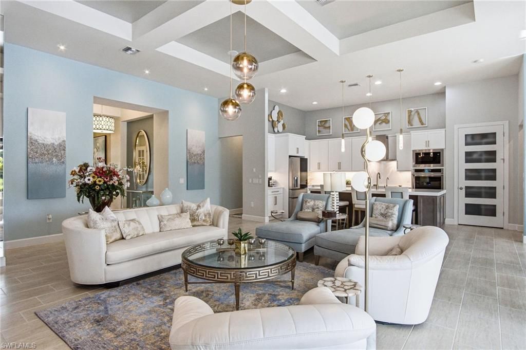 16284 Camden Lakes Cir, Naples, FL 34110 Photo