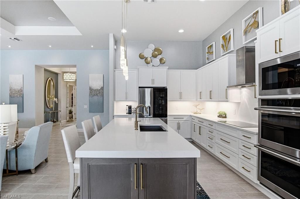16284 Camden Lakes Cir, Naples, FL 34110 Photo