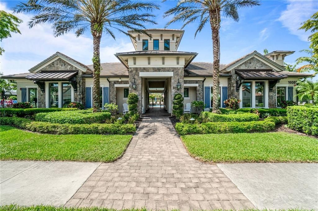 16284 Camden Lakes Cir, Naples, FL 34110 Photo
