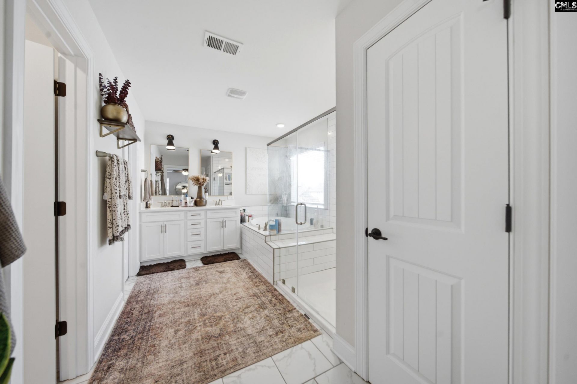 317 Autumn Pond Drive  Photo 16