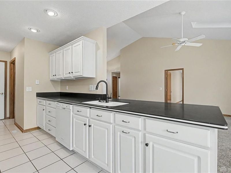 9446 Country Path Trail, Miamisburg, OH 45342 Photo 37