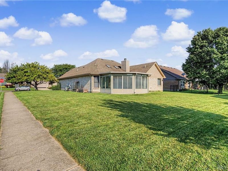 9446 Country Path Trail, Miamisburg, OH 45342 Photo 4
