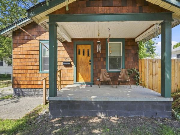 326 W Robert Avenue, Hazel Park, MI 48030