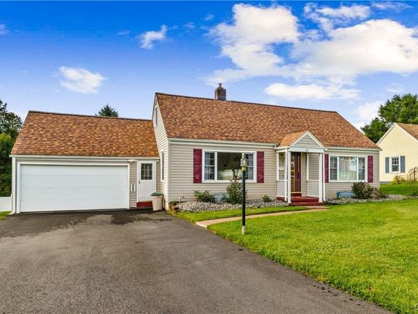 22 Lyndon Road , Whitesboro, NY 13492