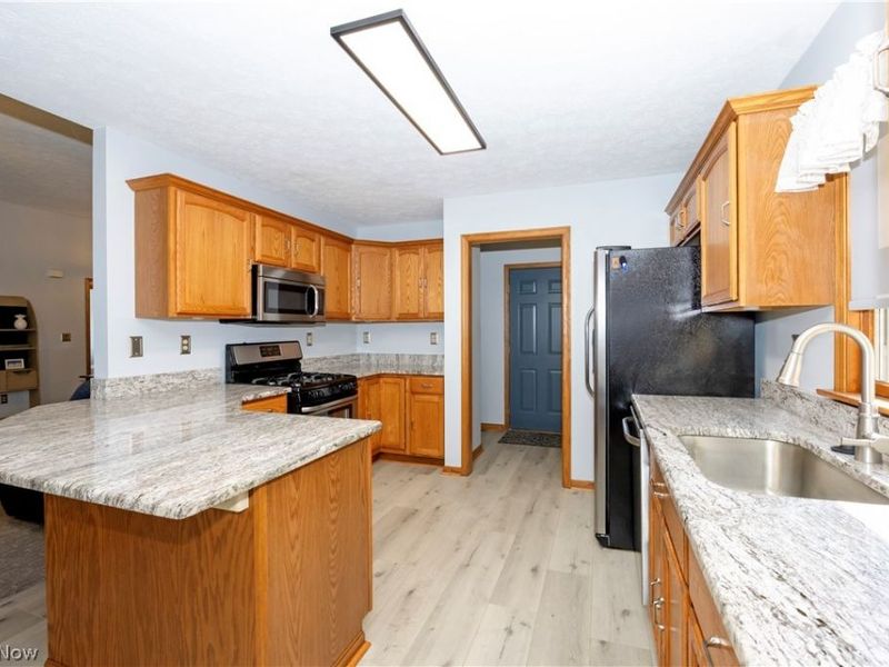 1570 Ashton Way , Wooster, OH 44691 Photo 2