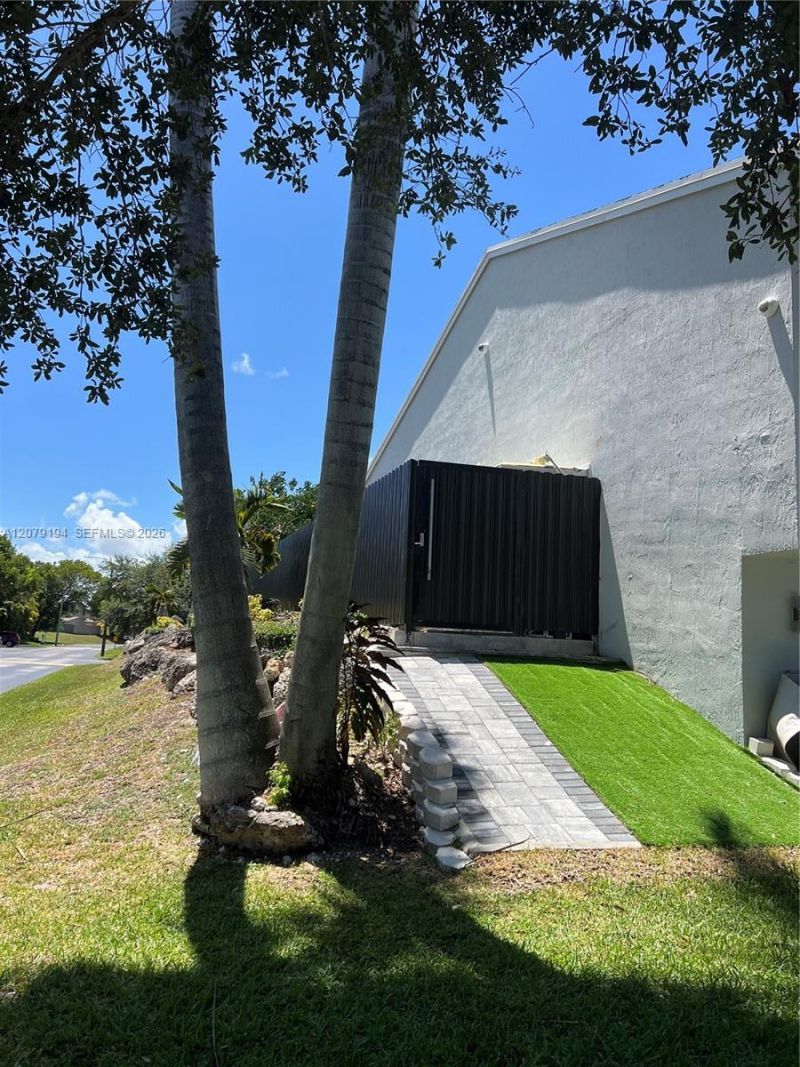 21780 SW 99th Pl, Cutler Bay, FL 33190 Photo