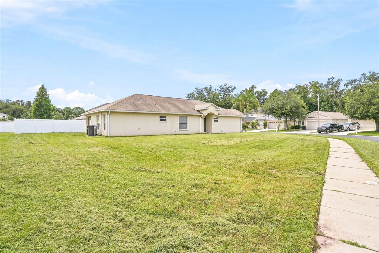 25928 Crippen Drive , Land O Lakes, FL 34639 Photo