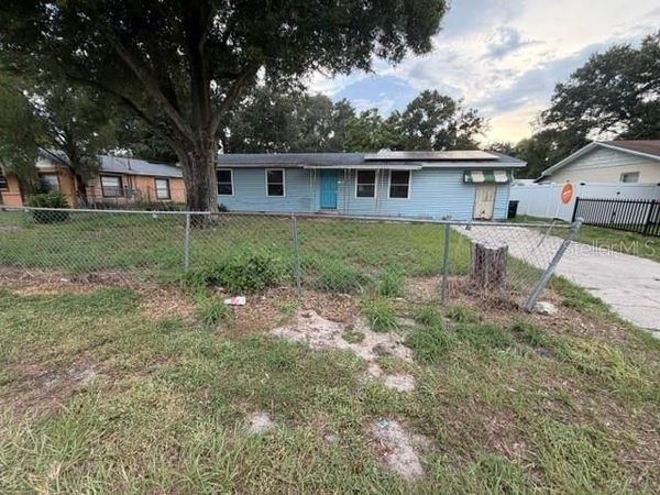 1050 BEACH LANE , WINTER HAVEN, FL 33880