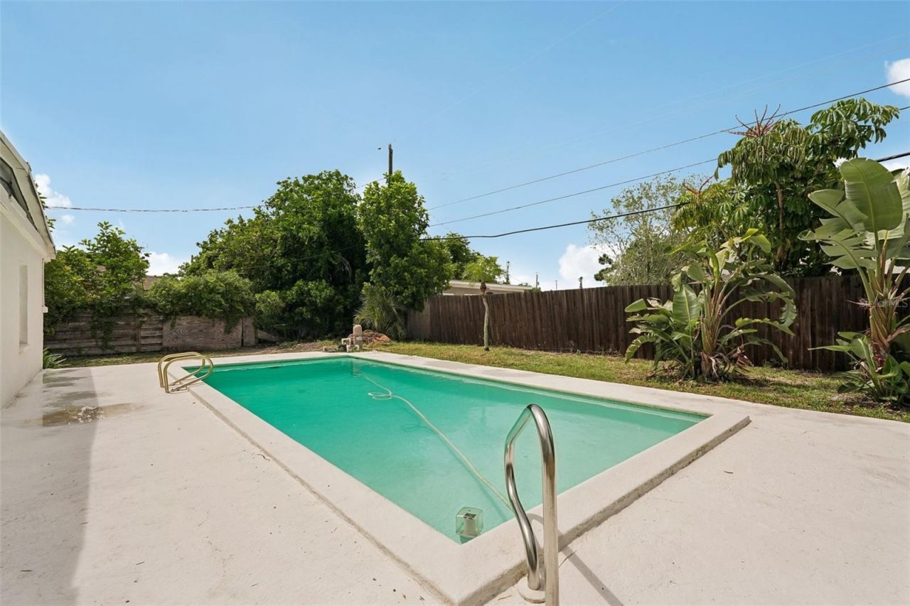 2406 Florida Boulevard , Bradenton, FL 34207 Photo