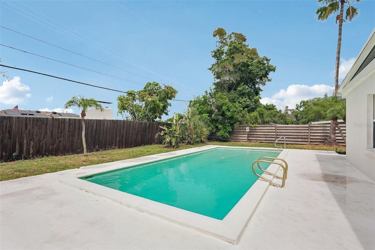 2406 Florida Boulevard , Bradenton, FL 34207 Photo