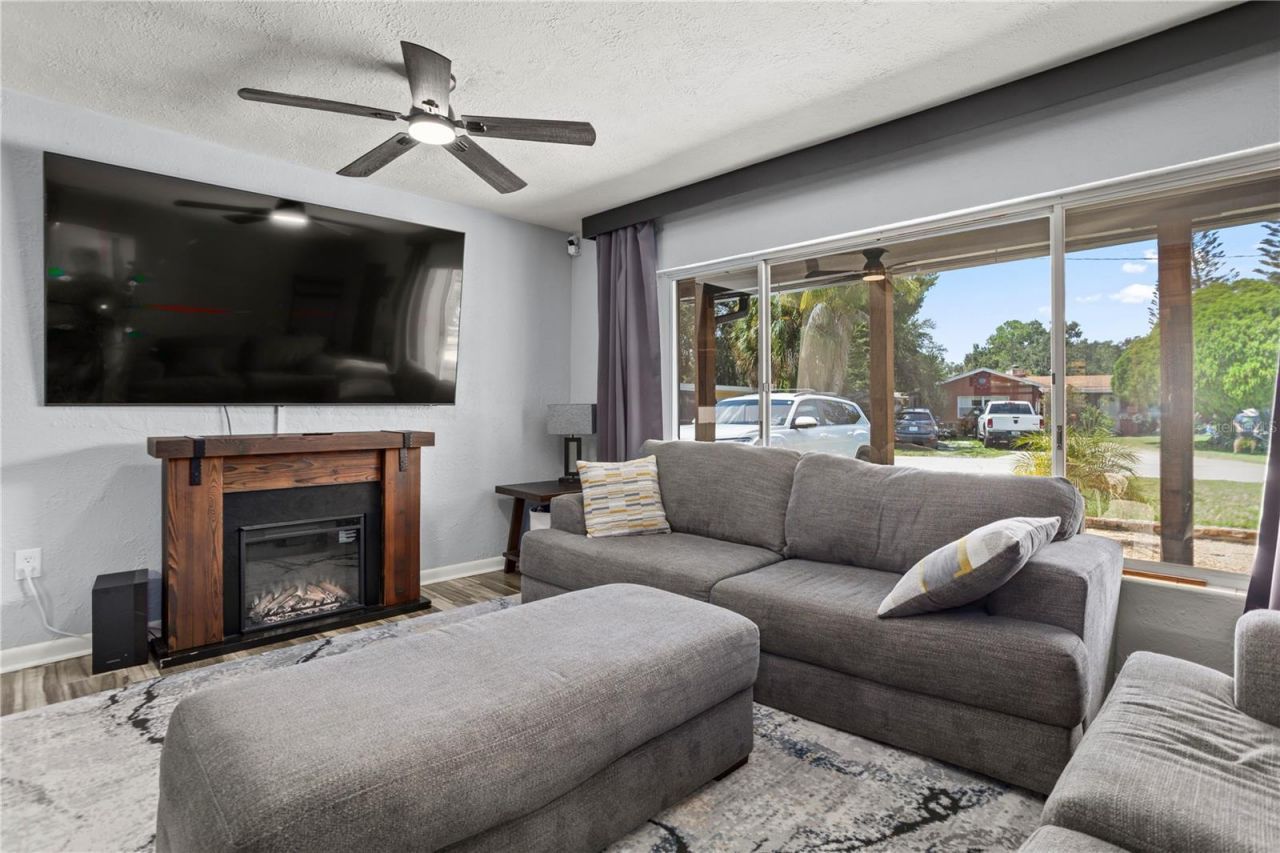 6809 Willoughby Lane , Belle Isle, FL 32812 Photo