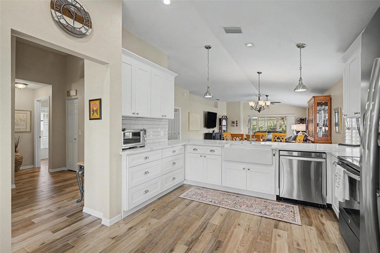 1004 Sweet Jasmine Drive, Trinity, FL 34655 Photo