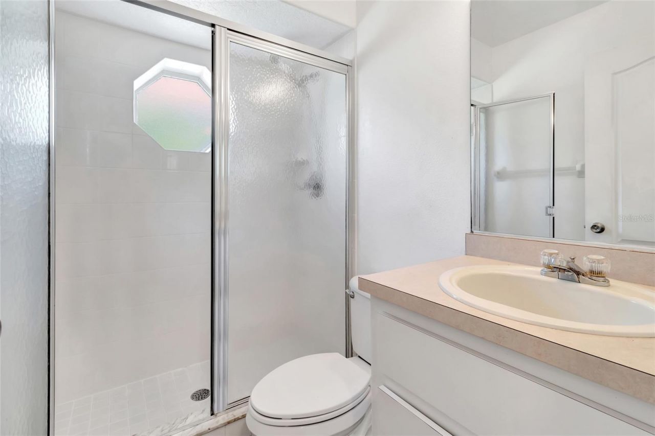 6856 NE 61st Avenue Road , Silver Springs, FL 34488 Photo